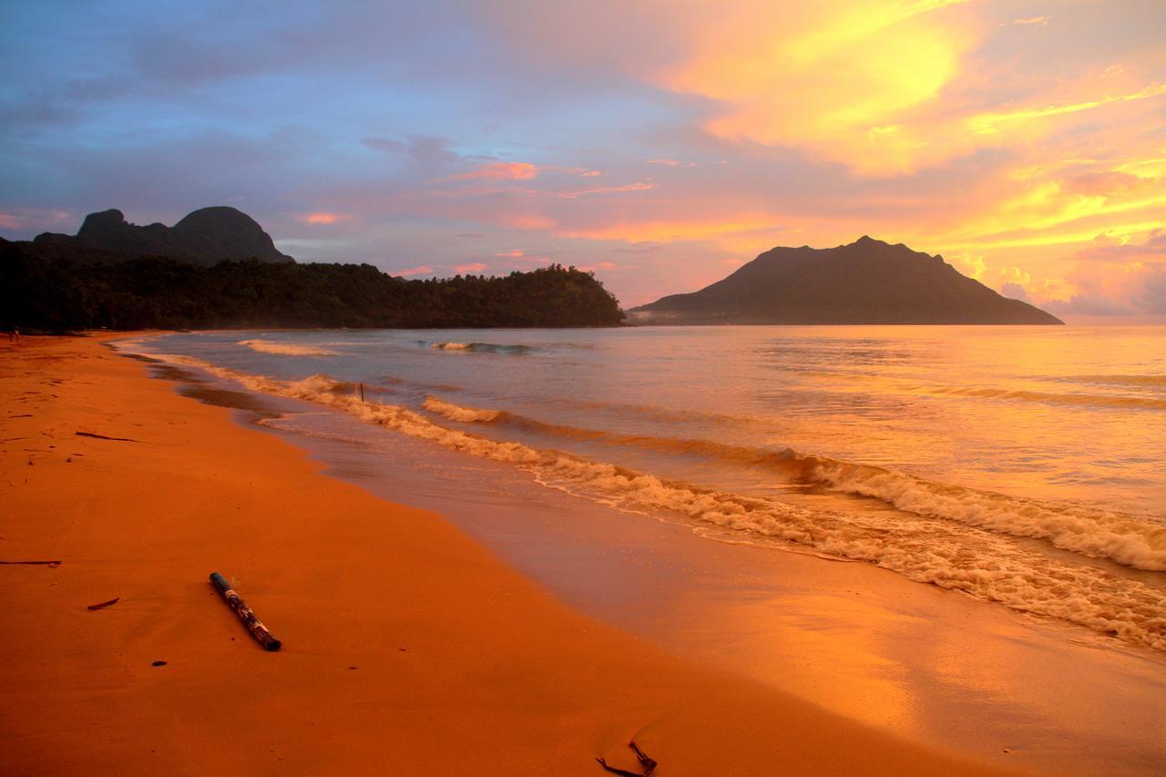 Arkadia Beach Resort Underground River Sabang  Exterior foto